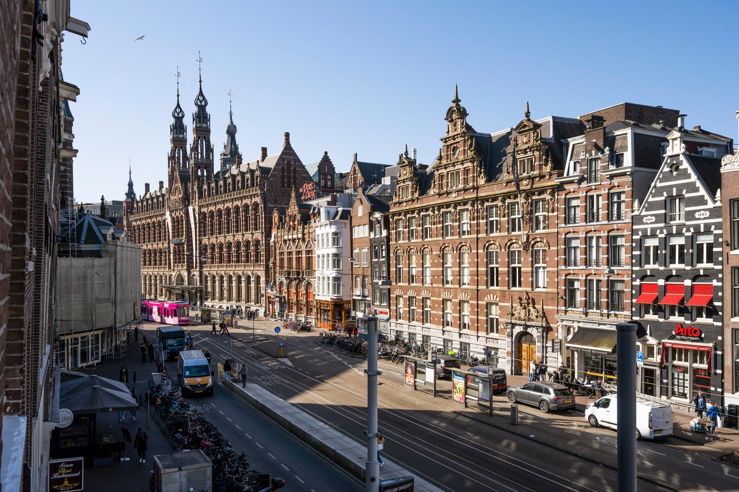 View photo 2 of Nieuwezijds Voorburgwal 101