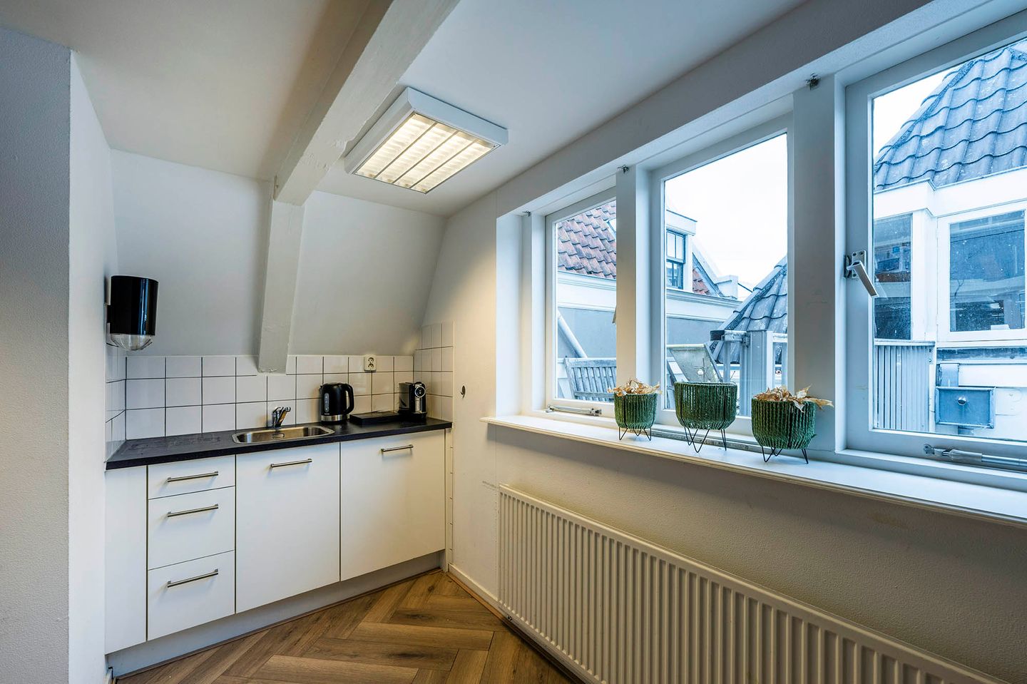 View photo 5 of Nieuwezijds Voorburgwal 101