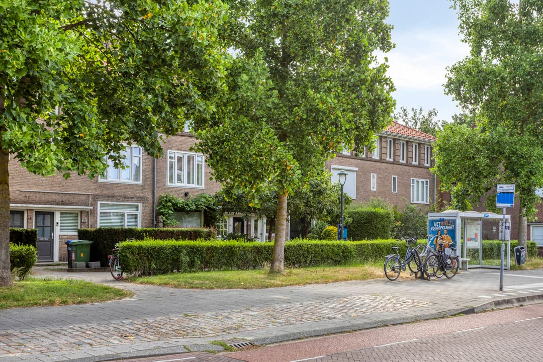 Photo 38 of Petrus Dondersstraat 137