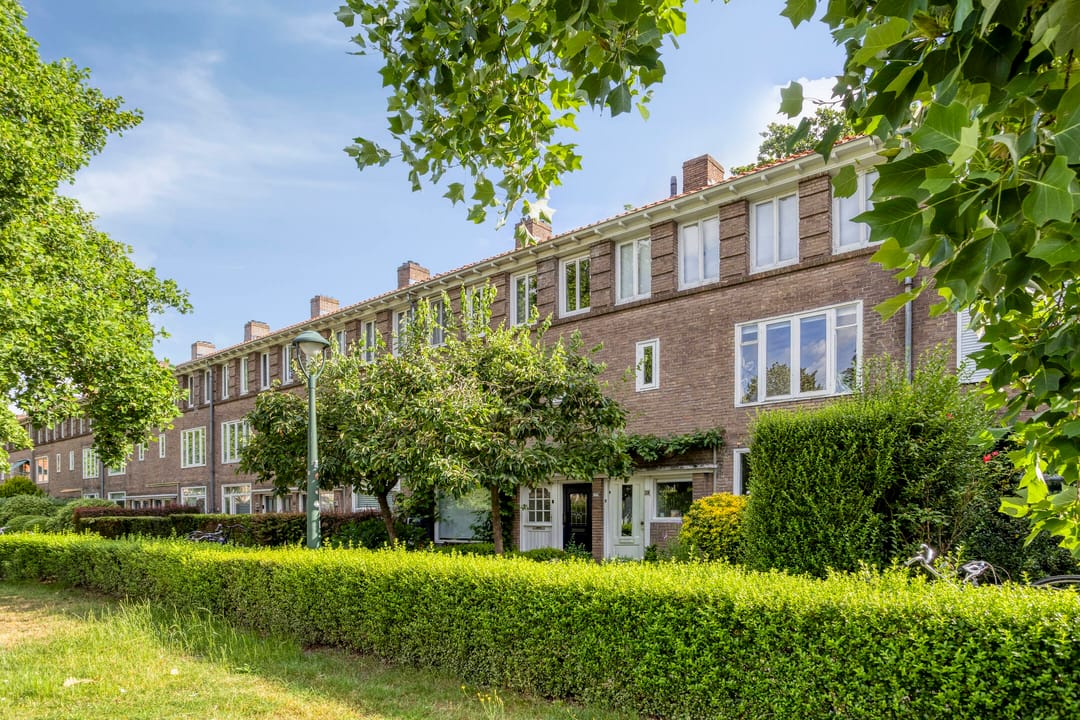 Photo 1 of Petrus Dondersstraat 137