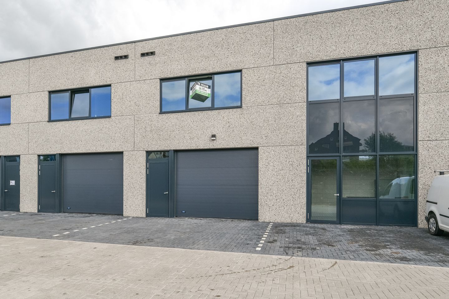 View photo 1 of Aalsmeerderweg 241-11