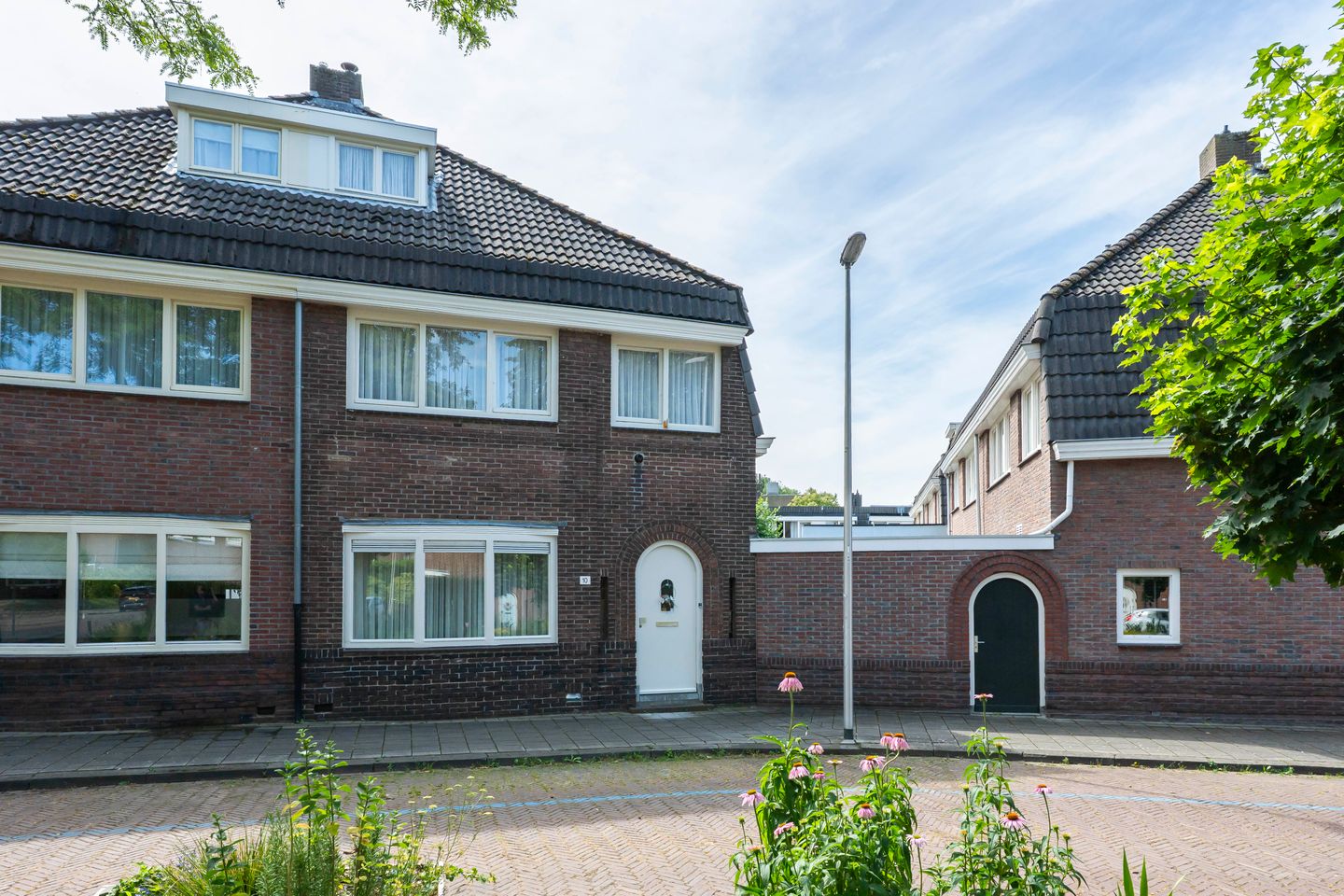 Photo 1 of Mr. Adriaan Sassenstraat 10