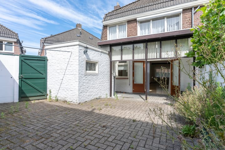 Photo 3 of Mr. Adriaan Sassenstraat 10