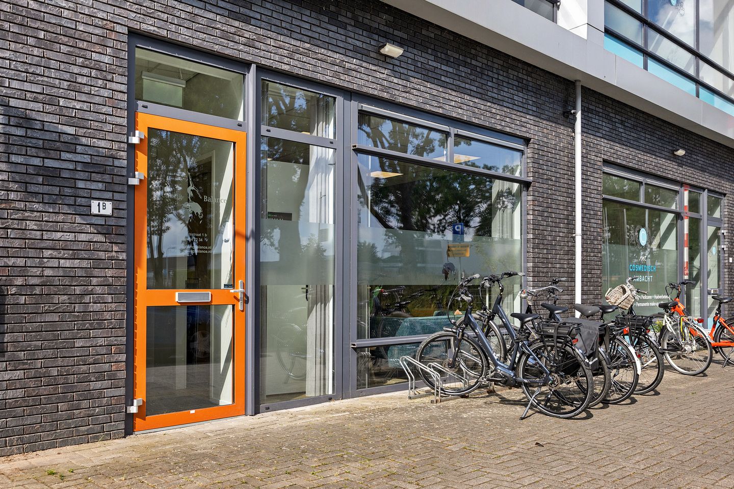 Bekijk foto 2 van Ambachtsstraat 1-B