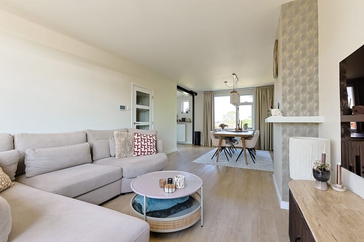 Appartement te koop: Willem de Zwijgerlaan 12, Alphen Aan Den Rijn