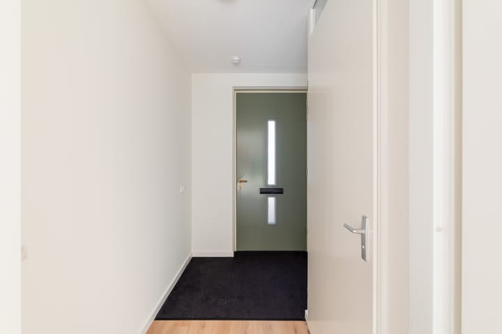 Tussenwoning te koop: Bernhardstraat 5, Leiden