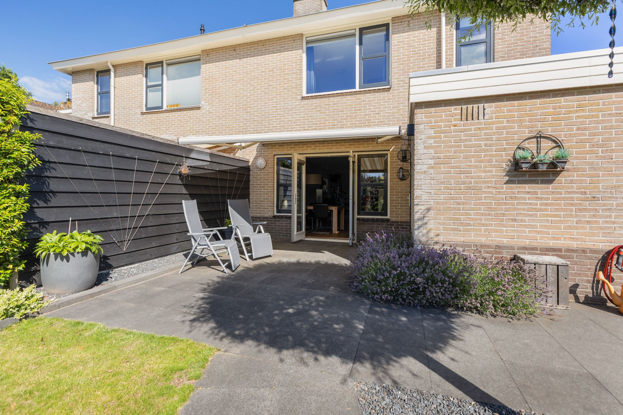 Photo 24 of Frieswijkstraat 46