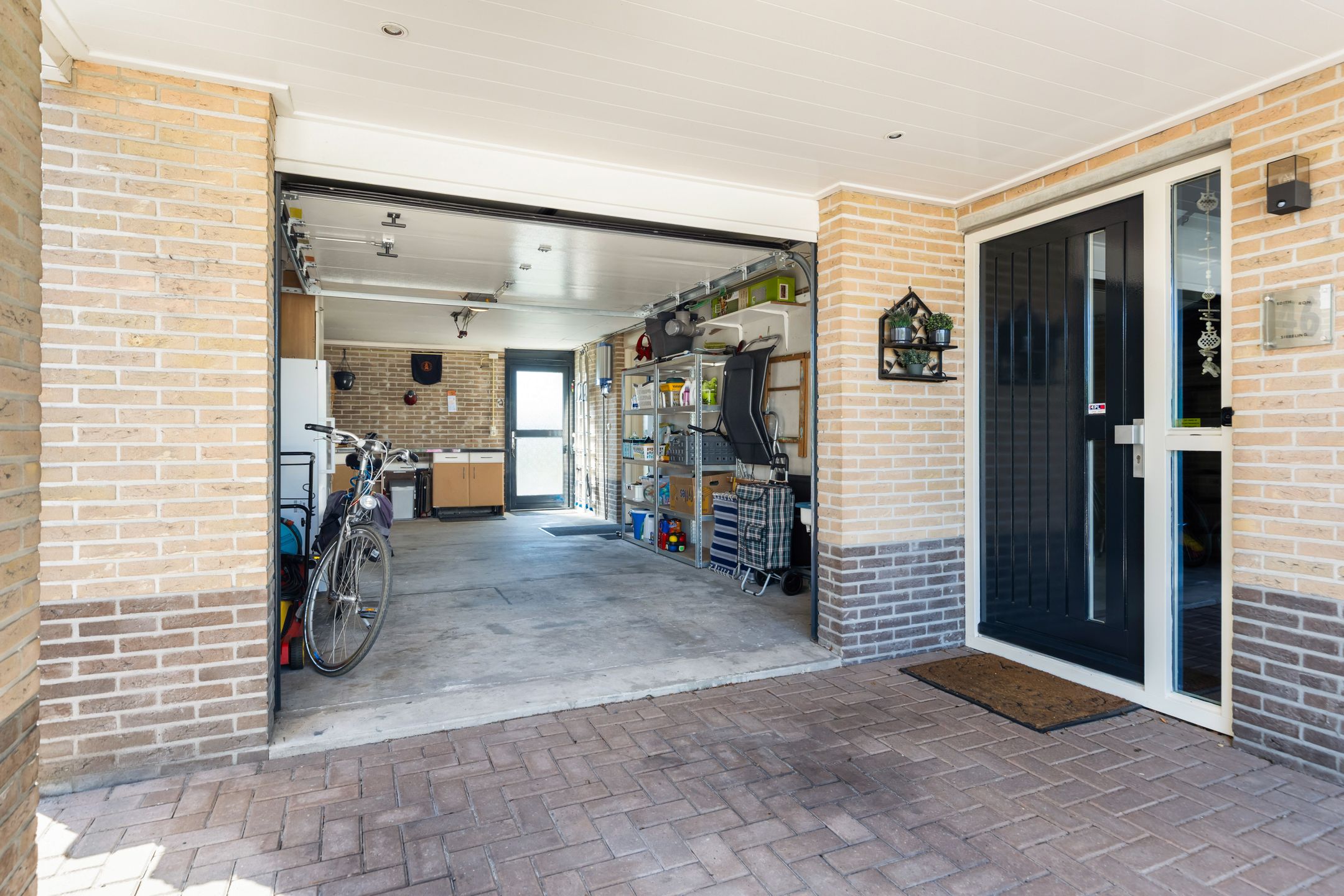 Photo 9 of Frieswijkstraat 46