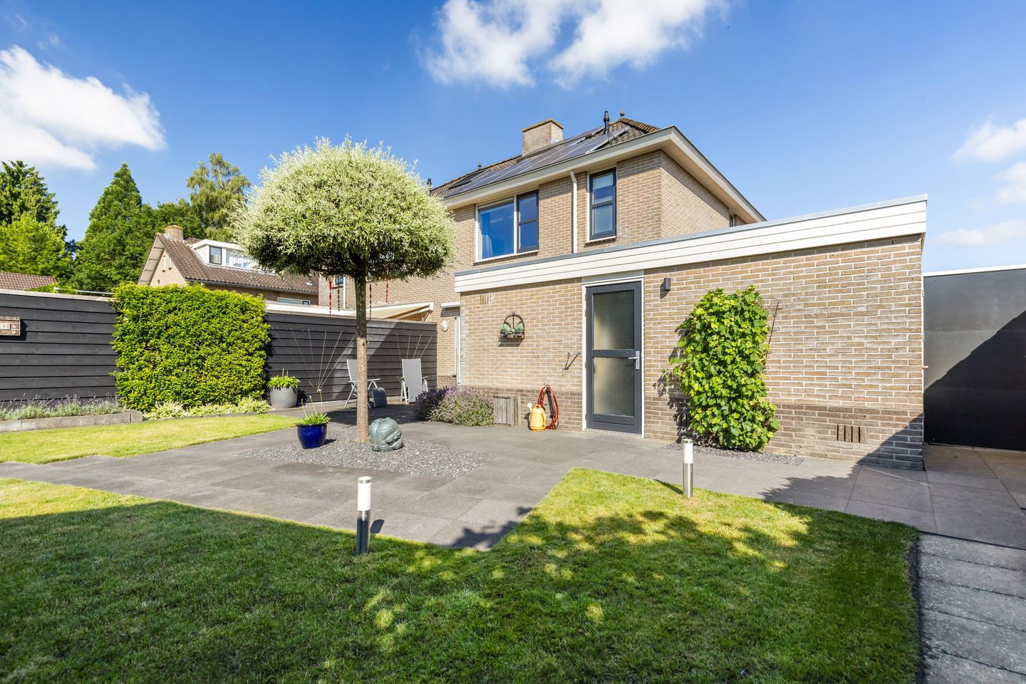 Photo 25 of Frieswijkstraat 46