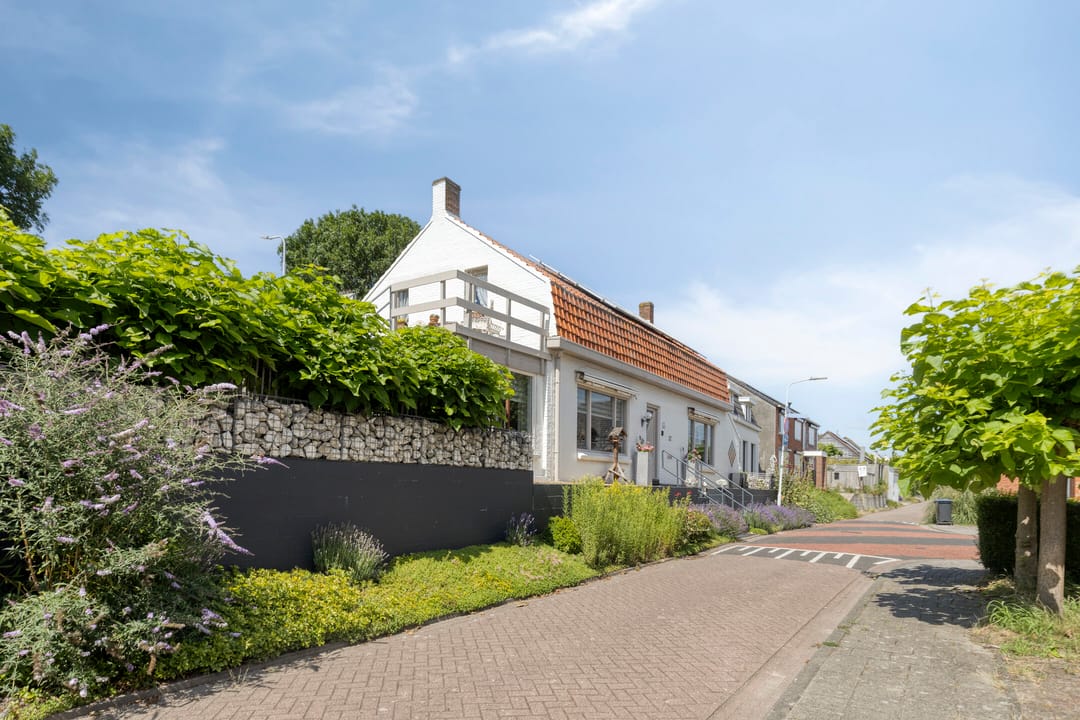 Foto 46 van Achtereindstraat 32