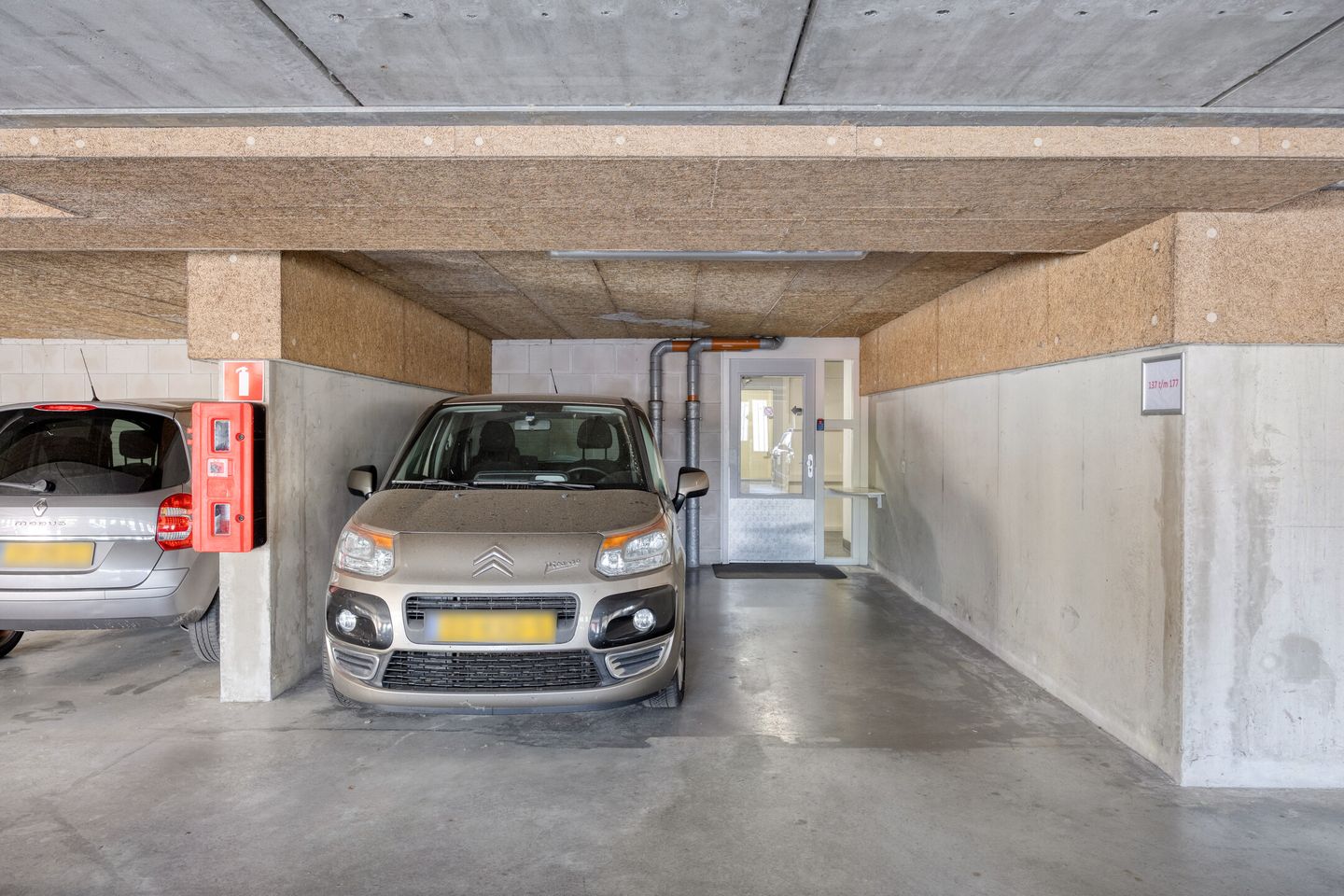 Foto 40 van Maasboulevard 173