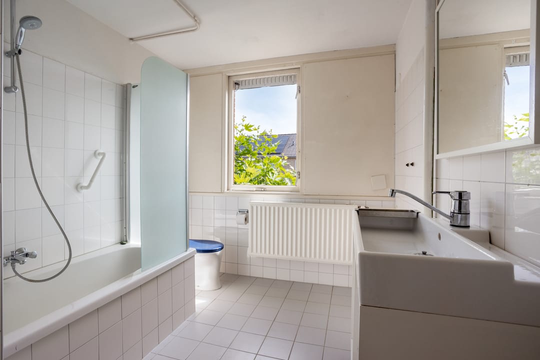 Photo 13 of Heilige Stoel 4841