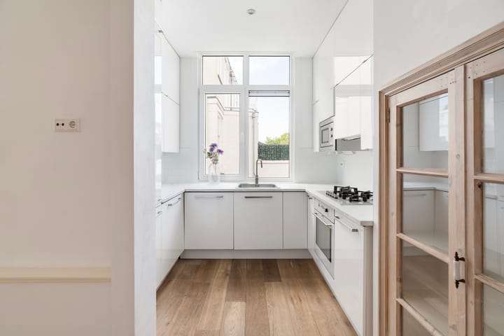 Appartement te koop: Frederik Ruyschstraat 9, 'S-Gravenhage