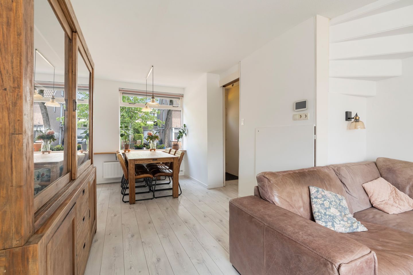 Photo 19 of Rozenstraat 47
