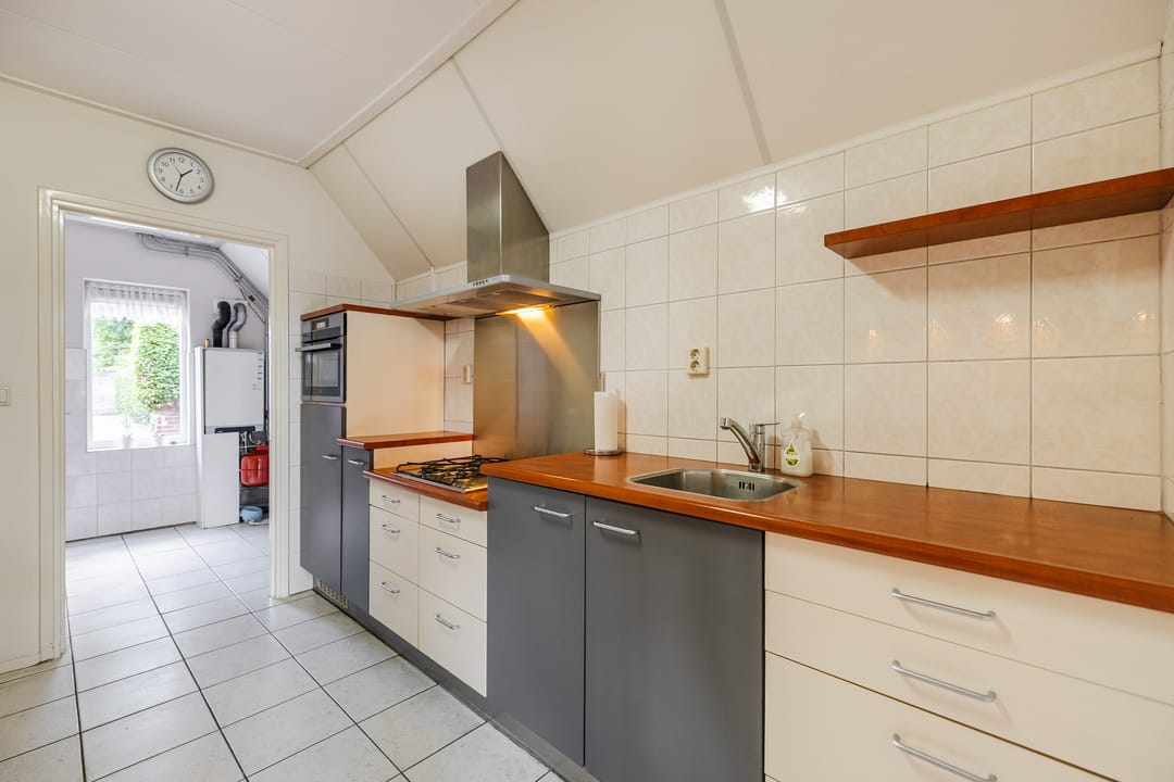 Photo 8 of Groningerstraat 233