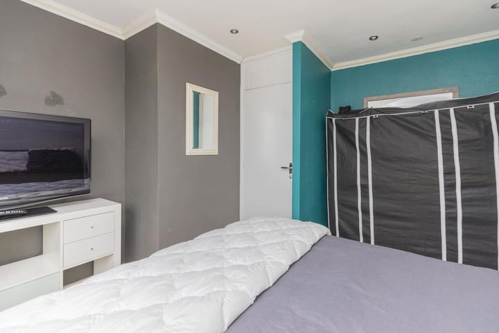 Tussenwoning te koop: van Weerden Poelmanstraat 21, Zwijndrecht
