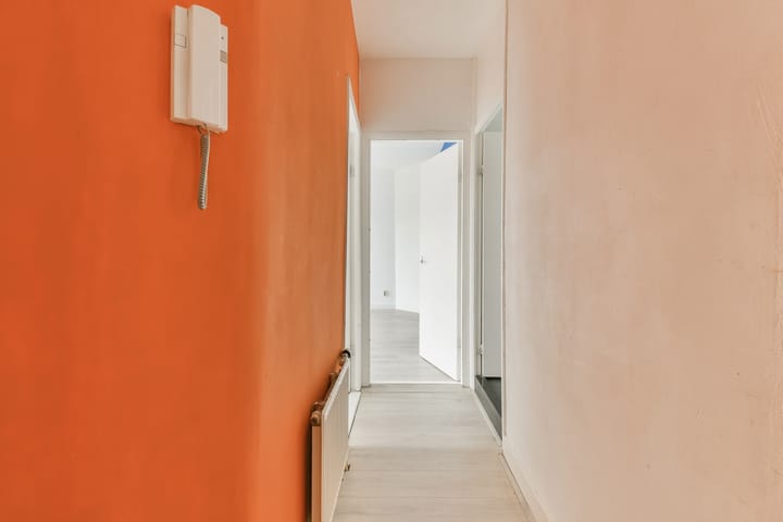 Photo 4 of Van Spilbergenstraat 9-3
