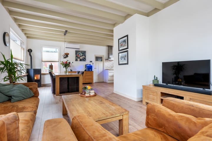 Vrijstaande woning te koop: Sportterreinstraat 136, Hoogezand