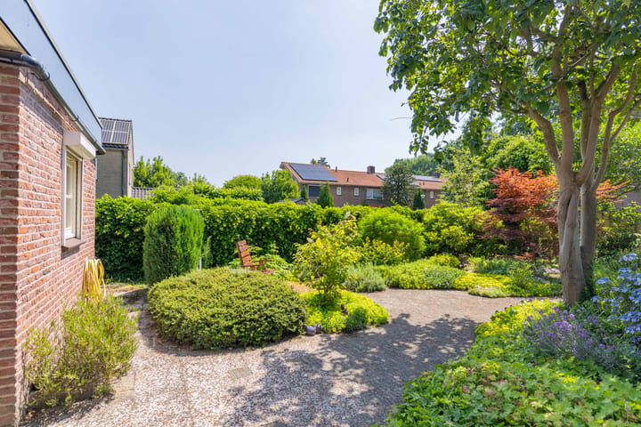 Vrijstaande woning te koop: Chopinlaan 8, Apeldoorn