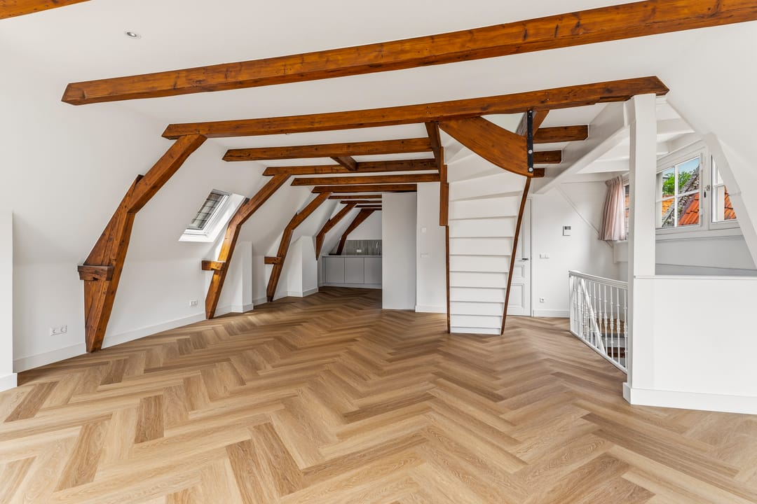 Photo 7 of Haarlemmerstraat 104-3