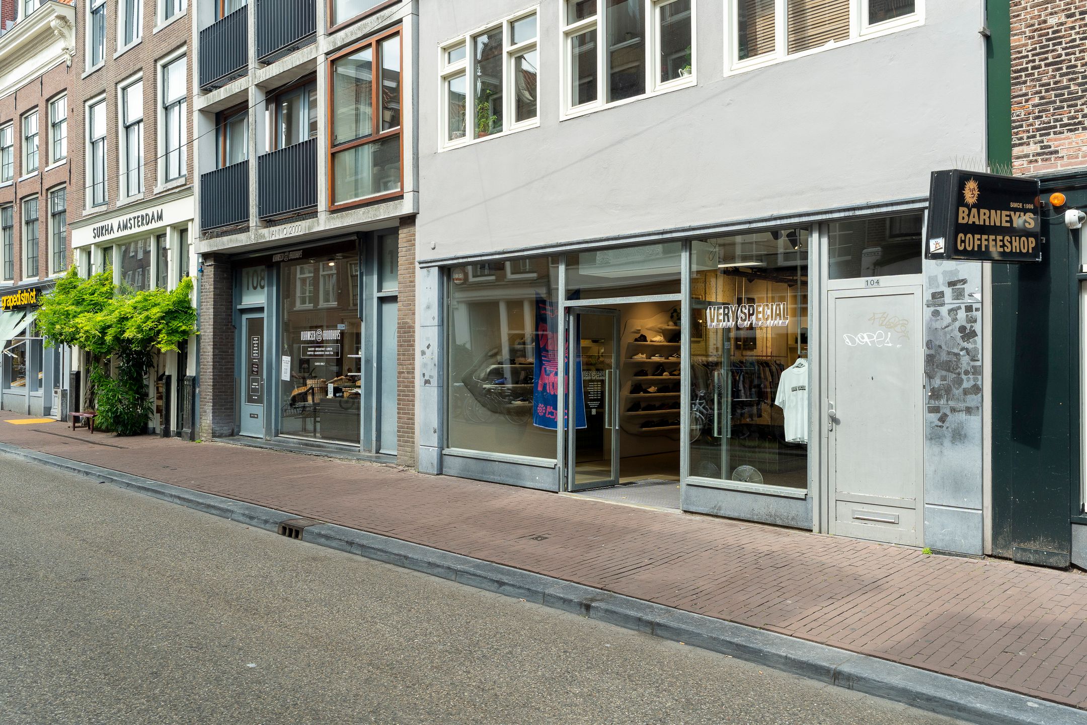 Photo 54 of Haarlemmerstraat 104-3