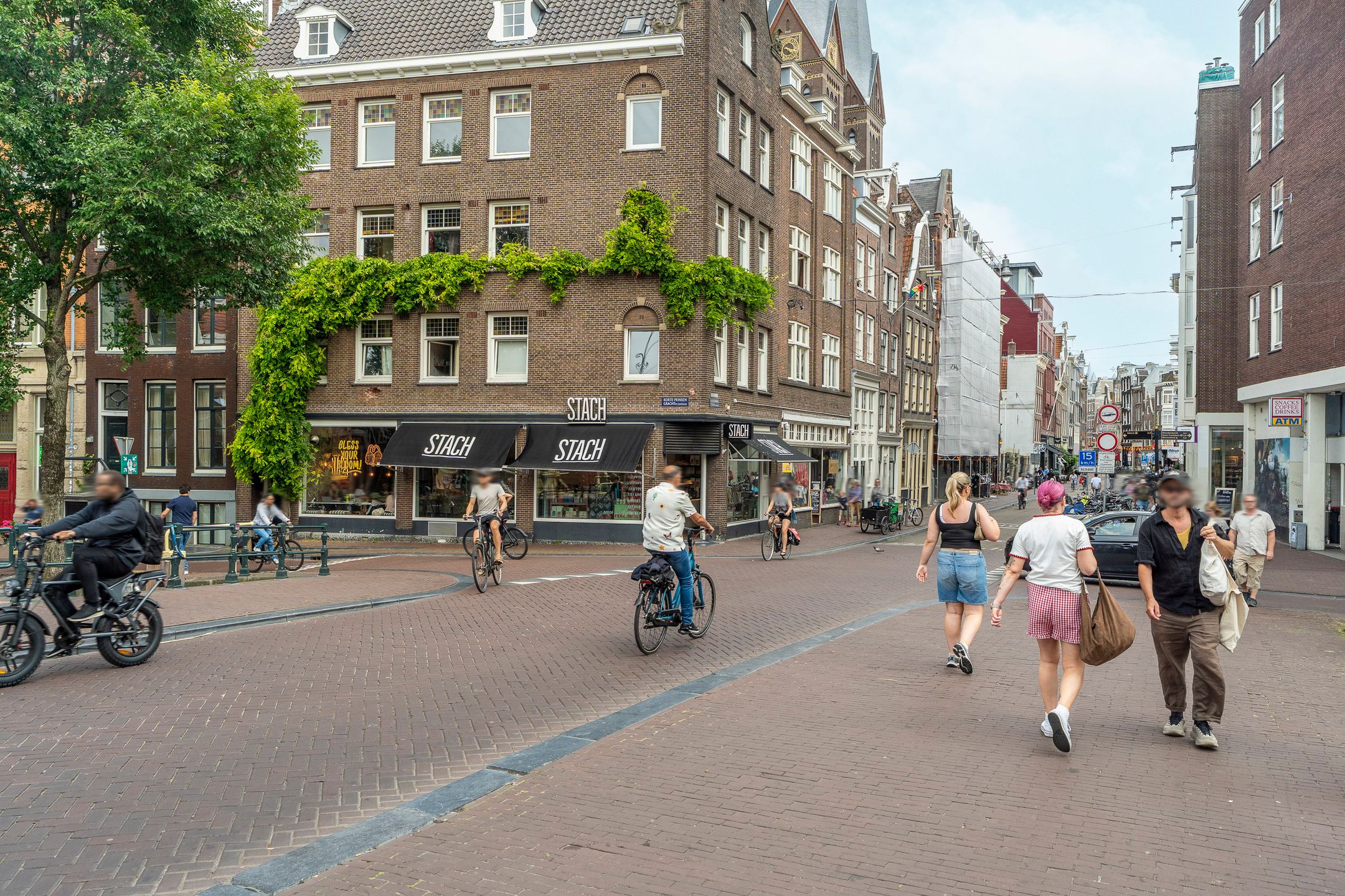 Photo 57 of Haarlemmerstraat 104-3