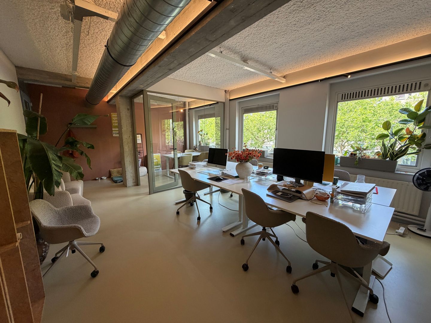 View photo 2 of Goudsesingel 230