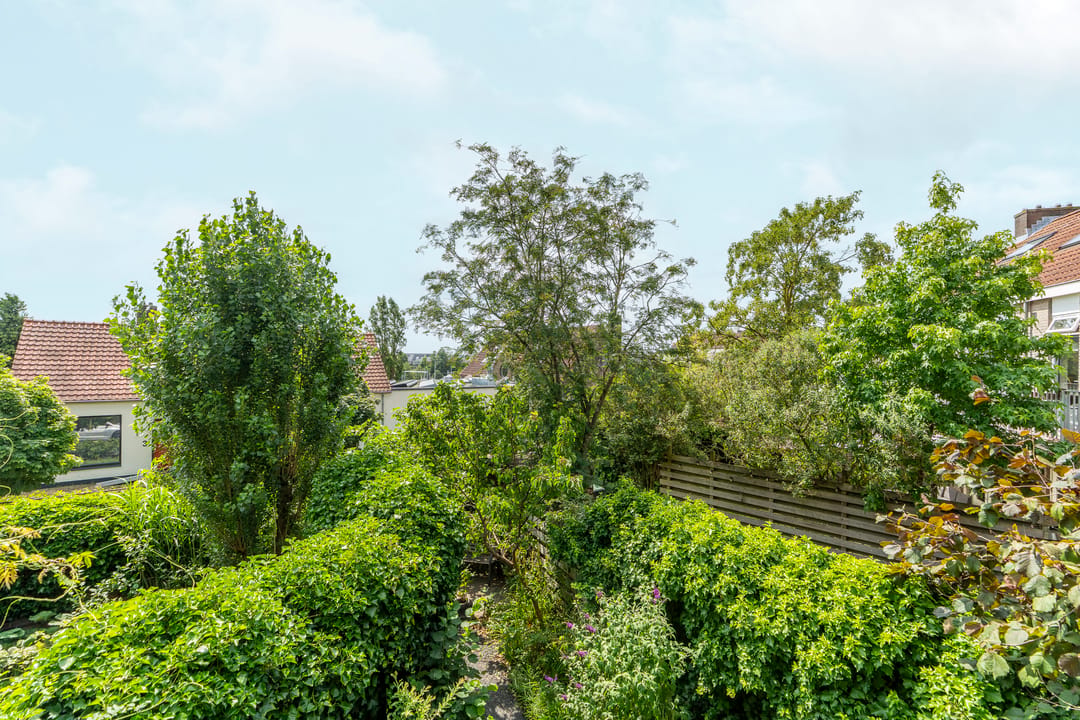 Photo 8 of Van der Kempstraat 10