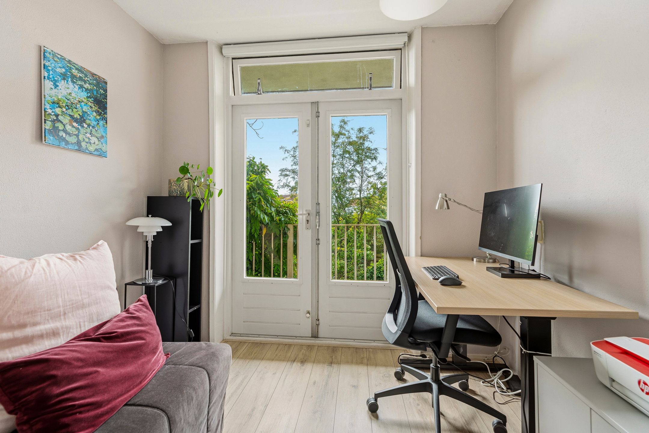 Photo 15 of Van der Kempstraat 10