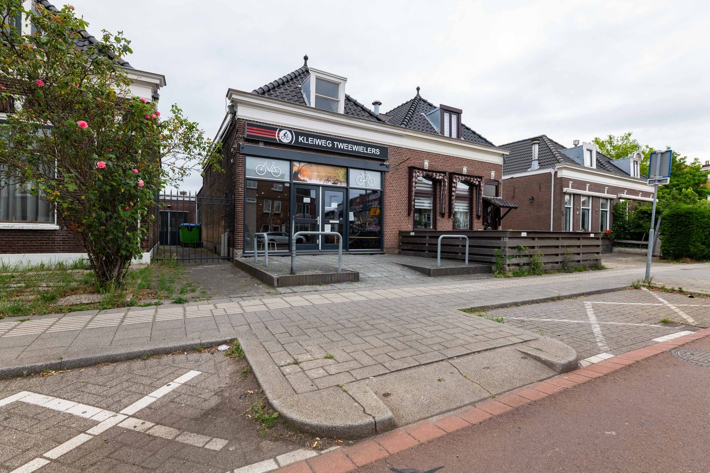 View photo 2 of Kleiweg 167