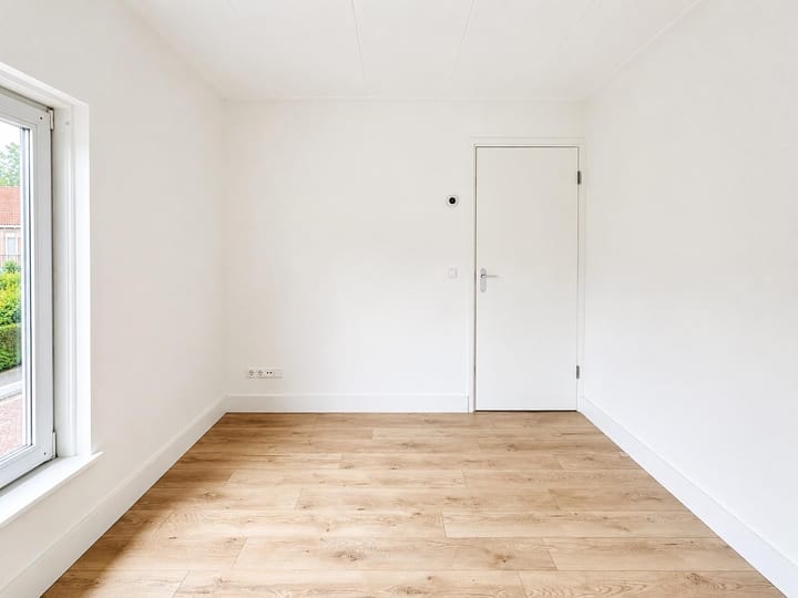 Tussenwoning te huur: Paulus Emtinckweg 44, Diemen