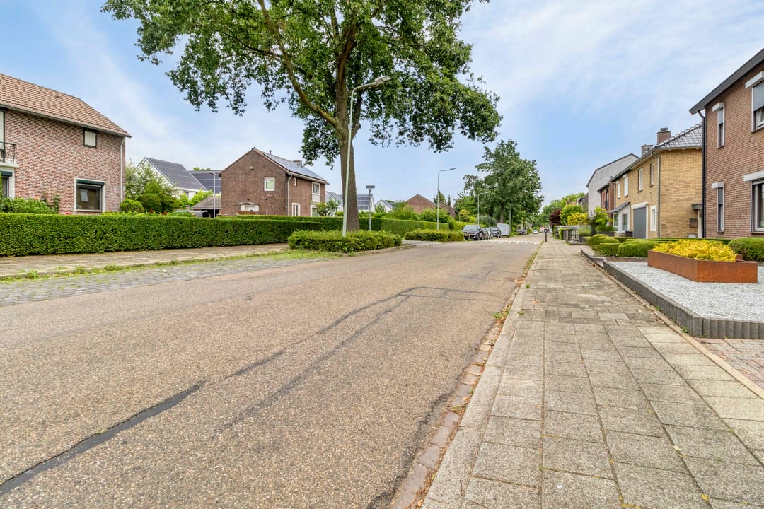 Photo 31 of Geuweg 54