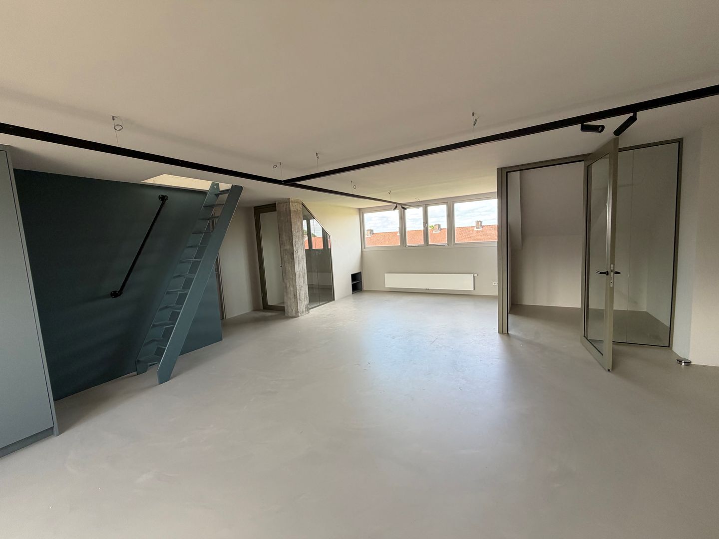 View photo 2 of Goudsesingel 230-B