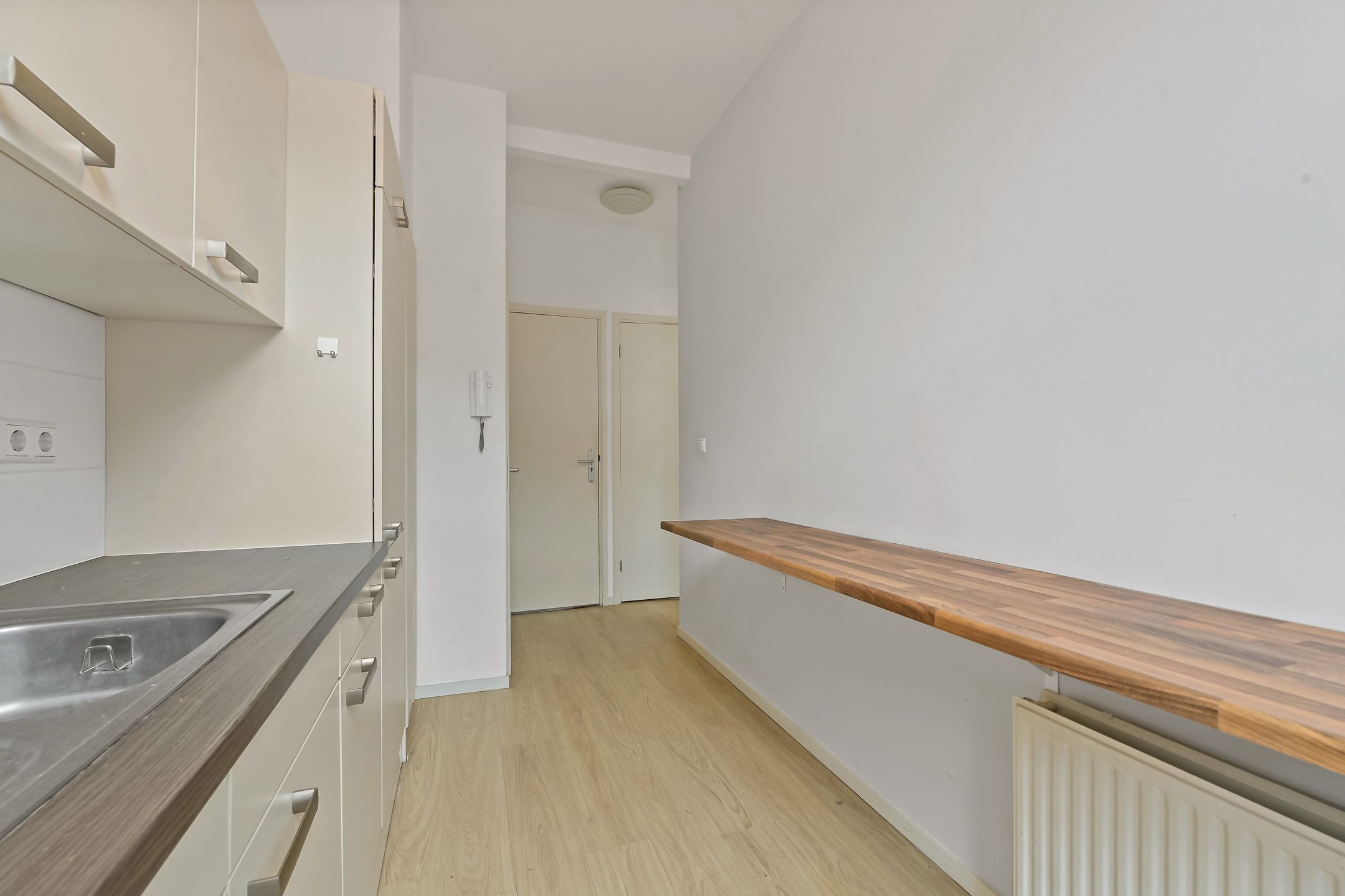 Photo 12 of Beatrijsstraat 10-A02
