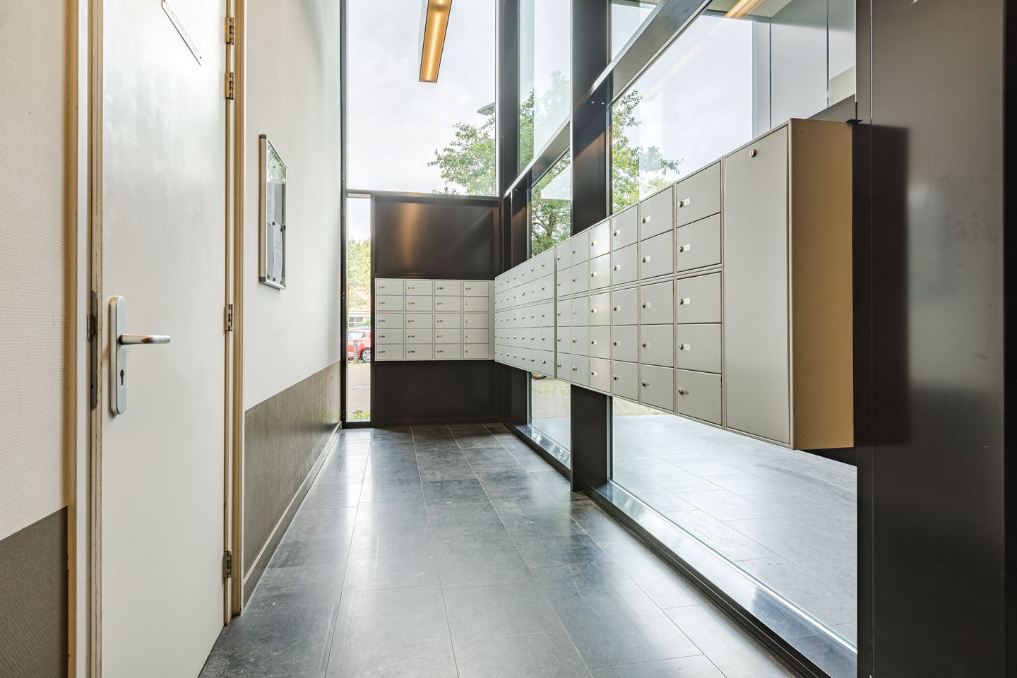 Photo 29 of Dirk Hartogstraat 245