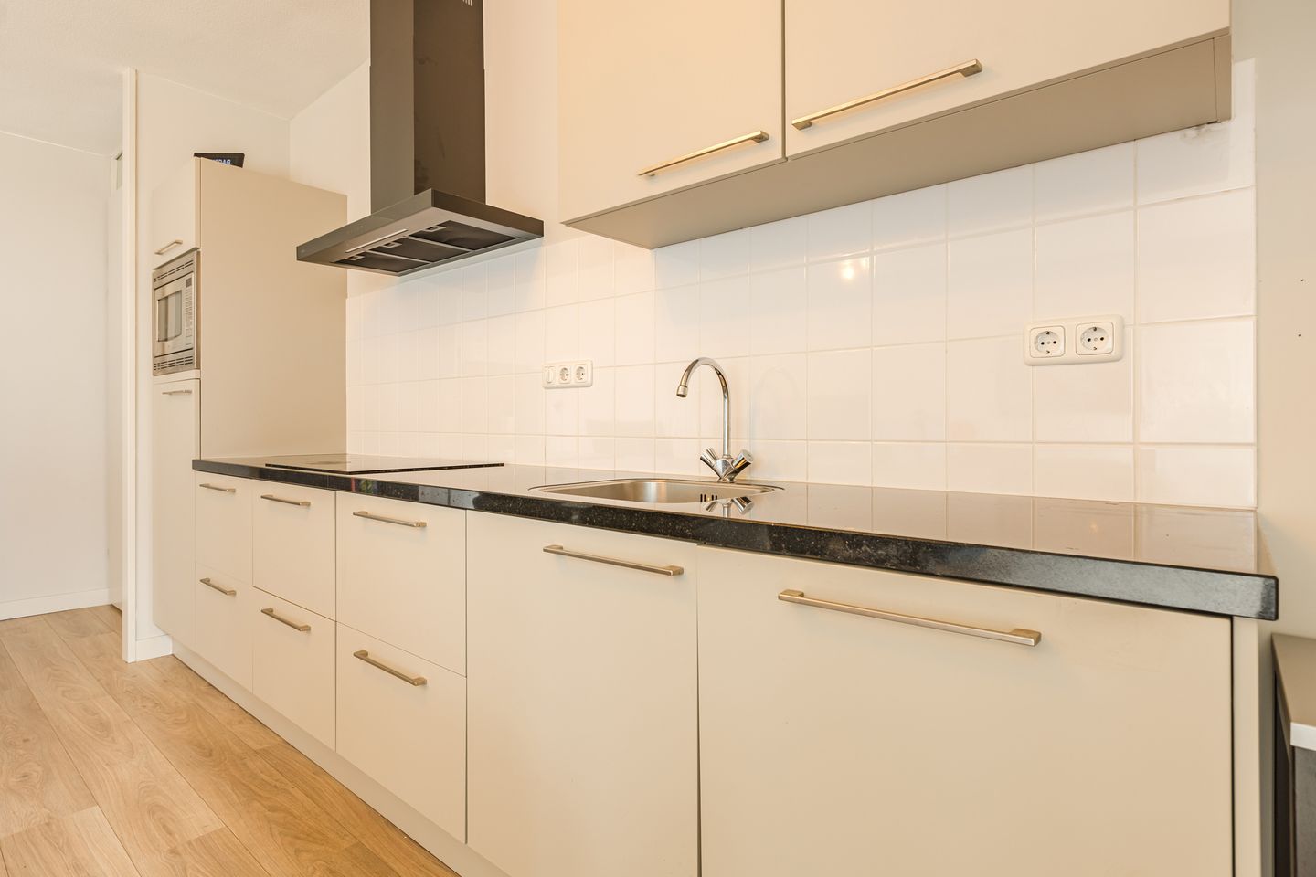 Photo 14 of Dirk Hartogstraat 245
