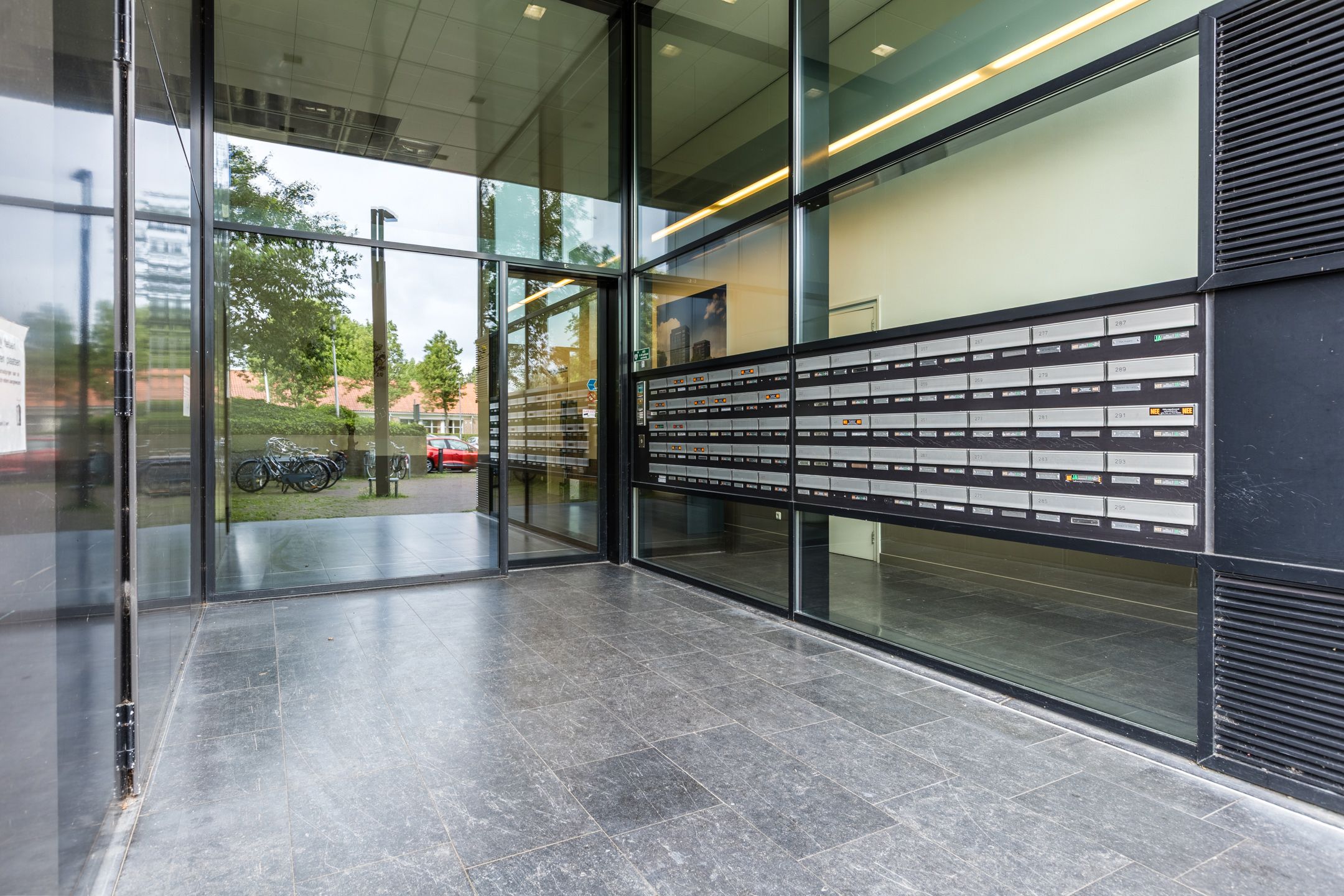 Photo 48 of Dirk Hartogstraat 245