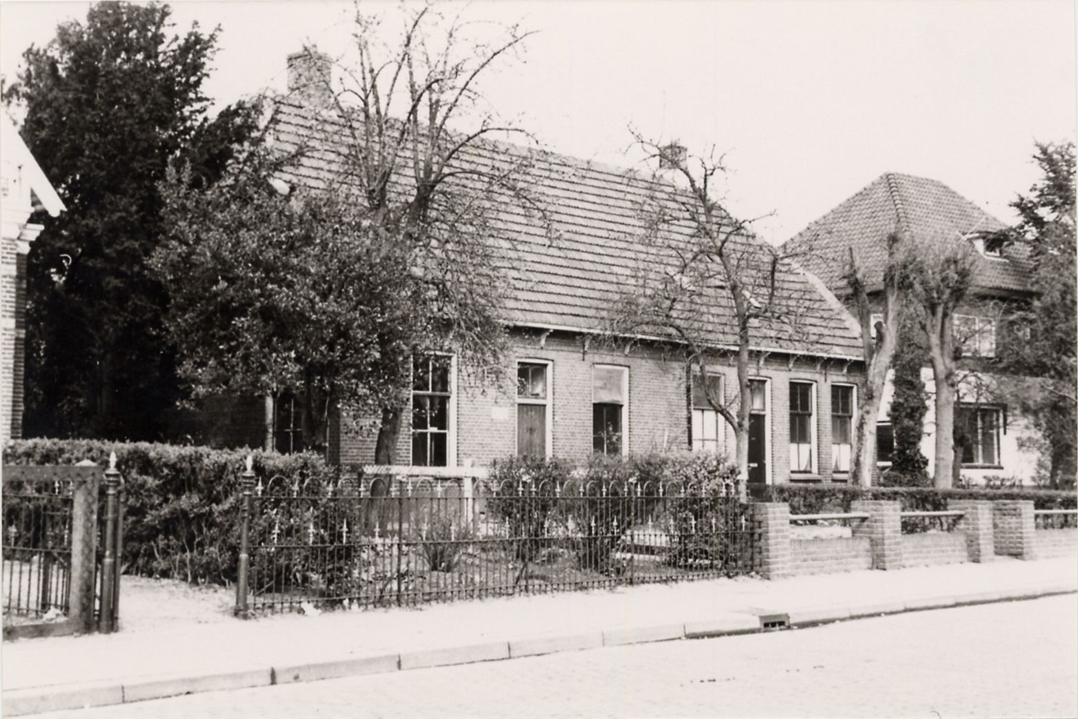 Photo 135 of Gramsbergerweg 14