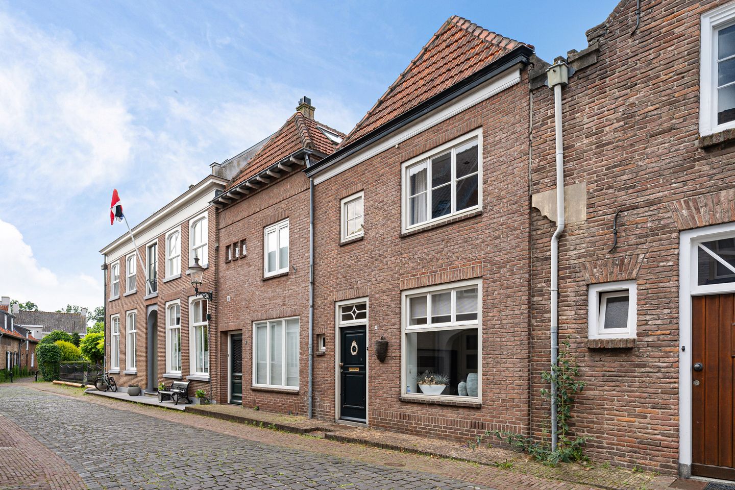Foto 1 van Winkelstraat 4
