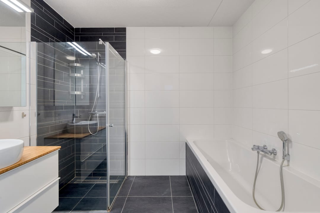 Photo 17 of Hellevoetstraat 11