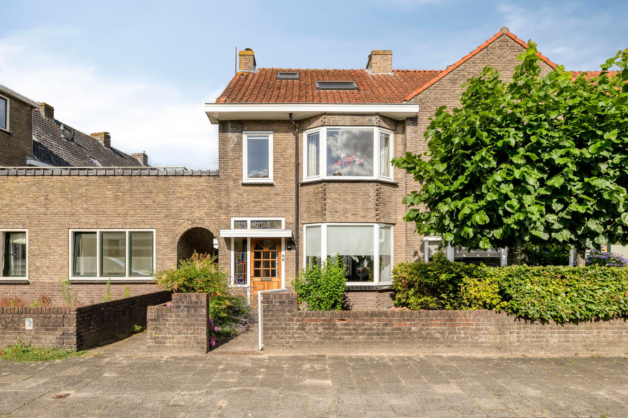 Zeisstraat 1 