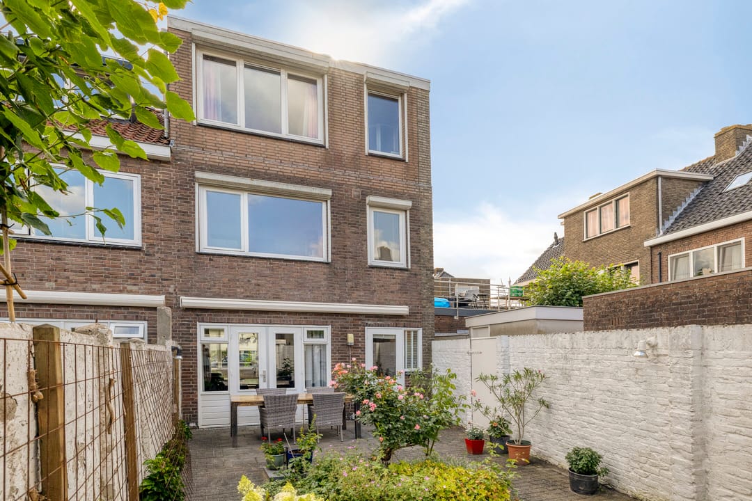 Foto 41 van Zeisstraat 1