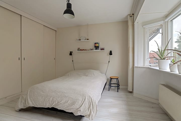 Tussenwoning te koop: jeroen boschstraat 10, Leeuwarden