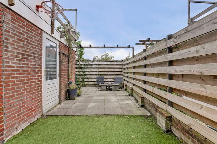 Tussenwoning te koop: jeroen boschstraat 10, Leeuwarden