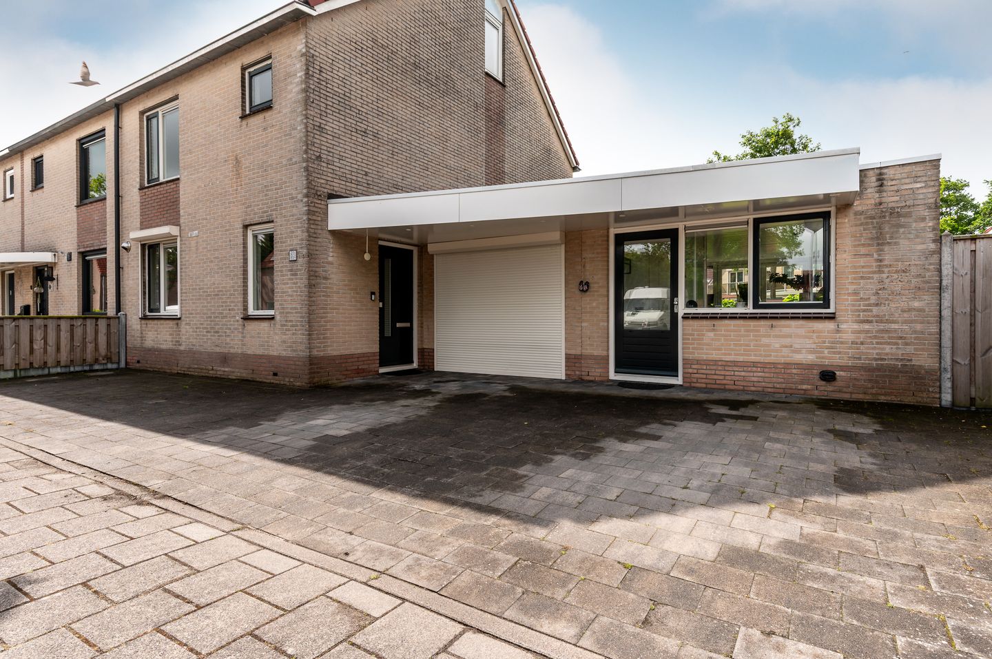 Photo 4 of Vossemeerstraat 31