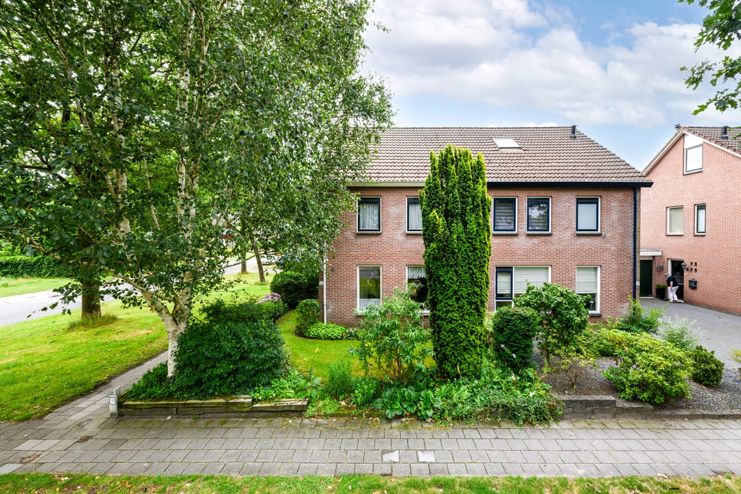 Photo 1 of Burgemeester Selhorststraat 66