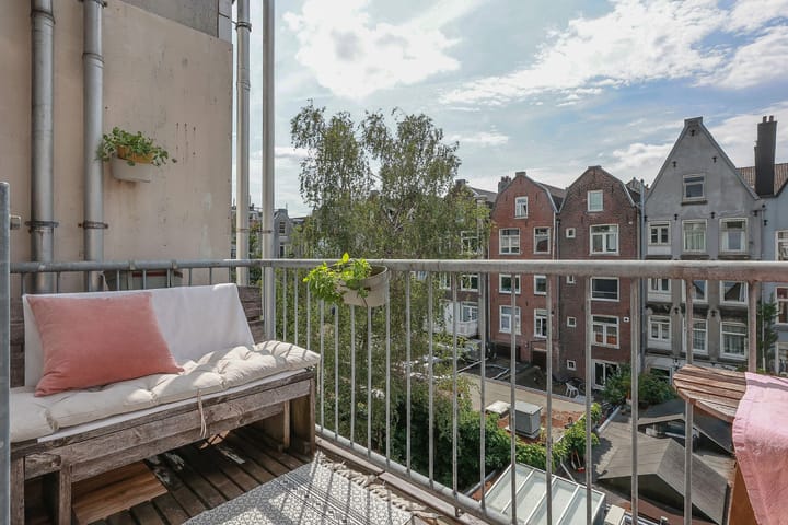 Photo 2 of Gerard Doustraat 16-3A