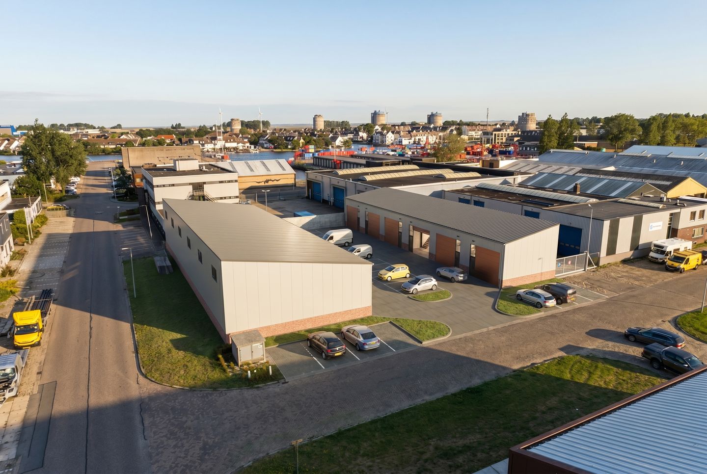 View photo 2 of Energieweg 1-A