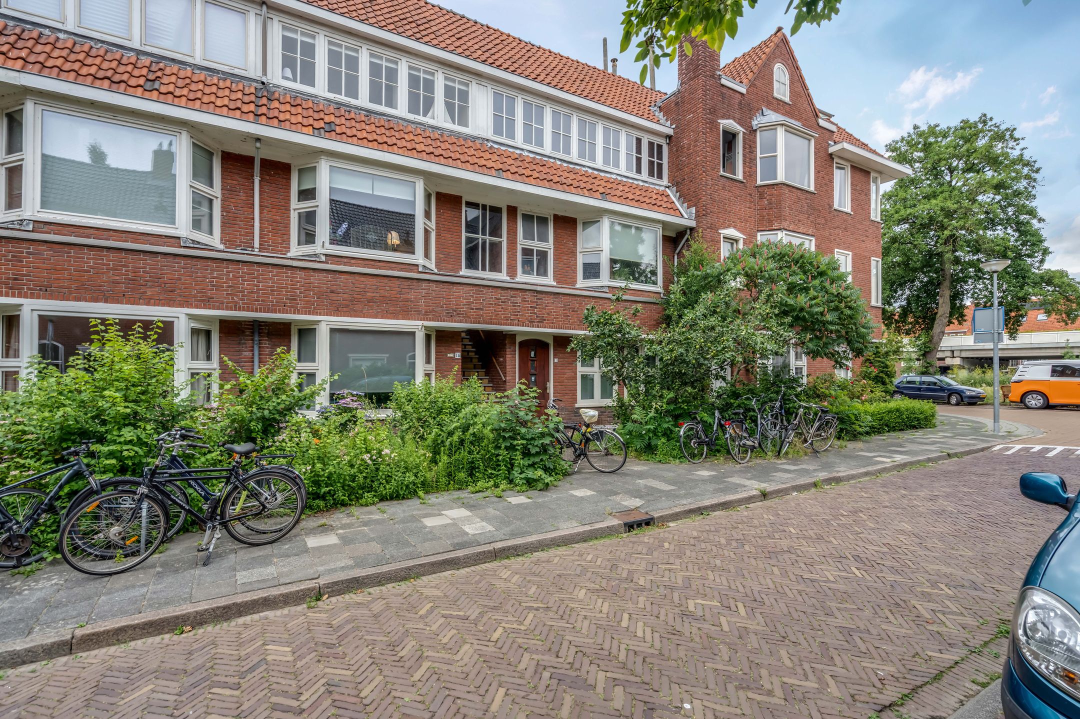 Photo 12 of Van der Waalsstraat 1-B
