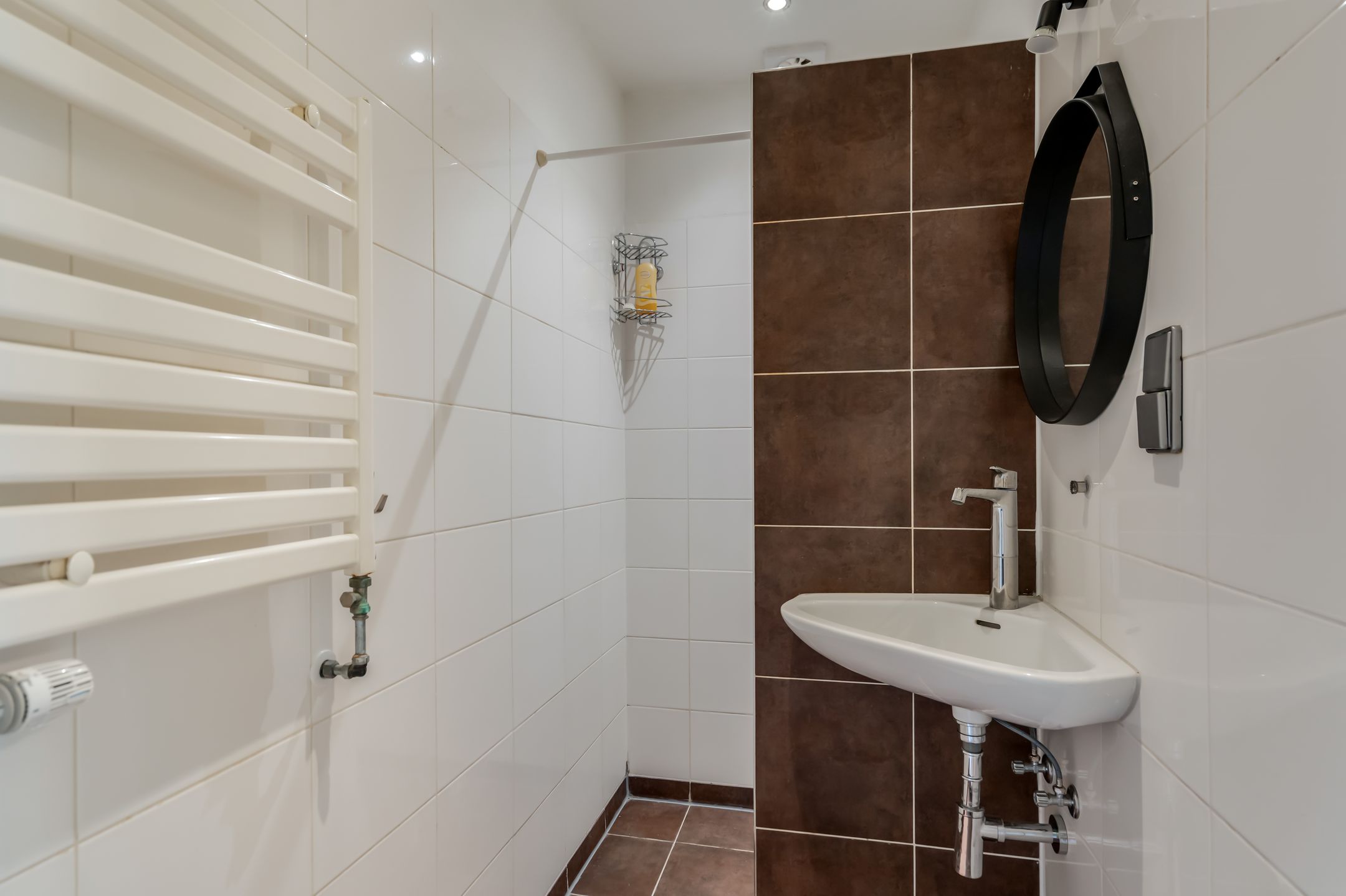 Photo 6 of Van der Waalsstraat 1-B